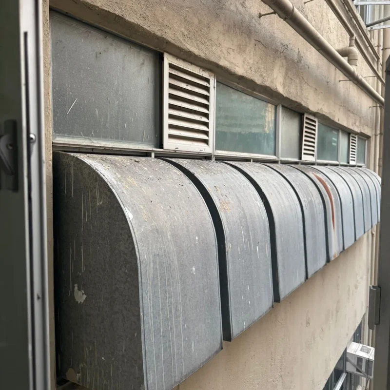 香港工業大廈外觀 工業大廈強制驗窗MWIS 學校及非住宅樓宇鋁窗檢驗